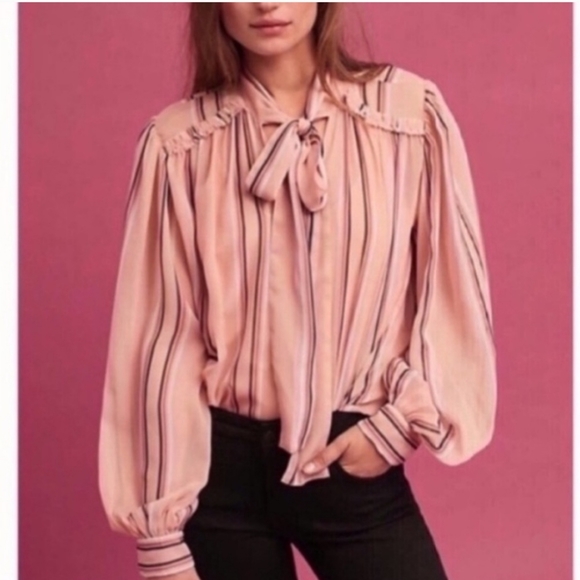 - Elegant! Beautiful rose blush blouse - Picture 4 of 6